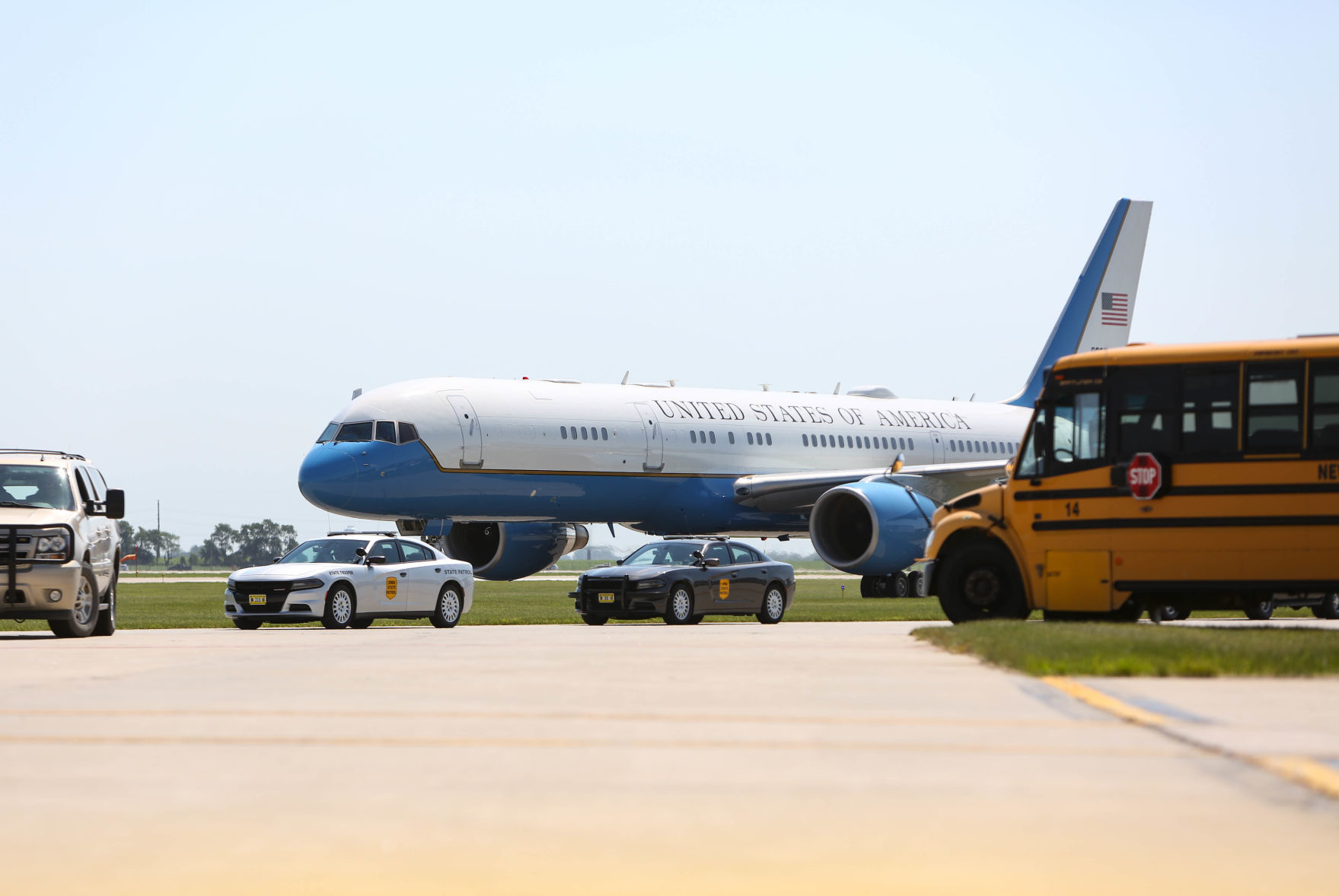 VP Pence arrives in Mason City (13).jpg